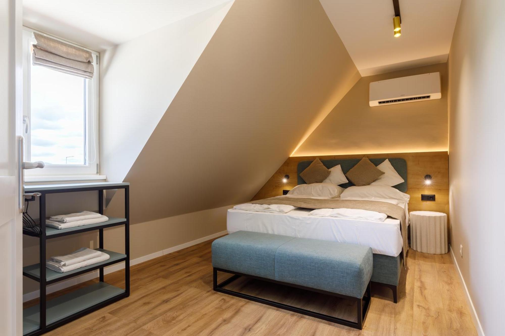 Lepke Apartmanhaz Es Etterem Tihany Εξωτερικό φωτογραφία